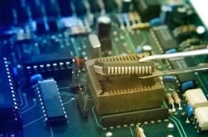 電子元器件MES系統(tǒng)實施難點(diǎn)與效益分析